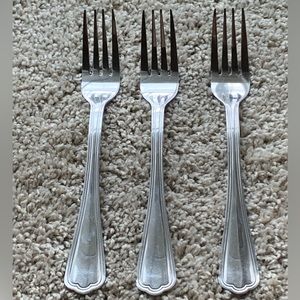 Anchor Hocking Set of 3 Dinner Forks